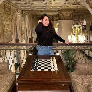 Meet your Posher, Sheila